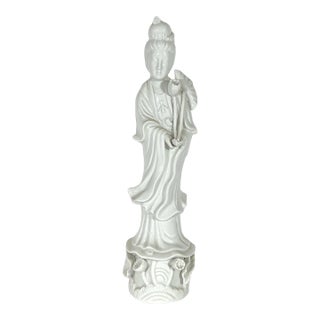 Vintage Chinese 'Blanc De Chine' White Porcelain Figure of the Deity Guan Yin (Kwan Yin) 14" For Sale