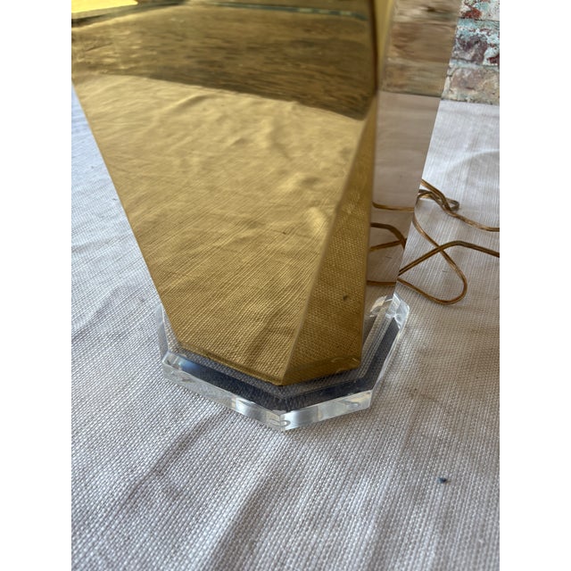 Brass Vintage Faceted Brass Table Lamp With Lucite Base – Newly Rewired For Sale - Image 8 of 8