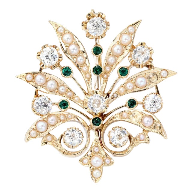 Late 20th Century 14k (585) Vintage Yellow Gold Natural Diamond and Emerald Brooch / Pendant For Sale