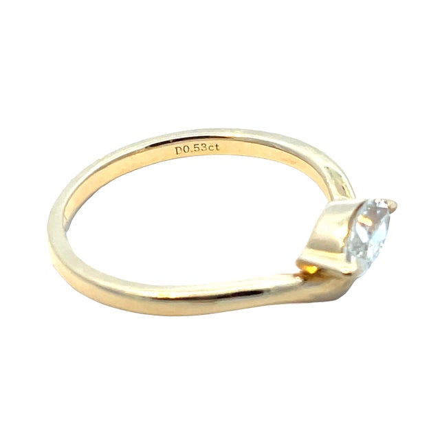 Modern 18k Yellow Gold Bezel-Set Marquise Diamond Ring, Size 6.75 For Sale - Image 3 of 4