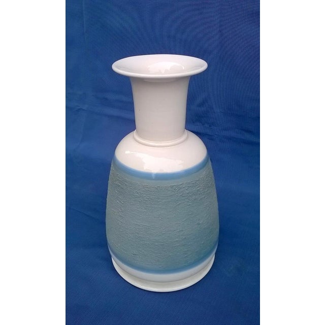 Blue Ceramic Vase by Franco Bucci for Laboratorio Pesaro, 1970s For Sale - Image 3 of 7