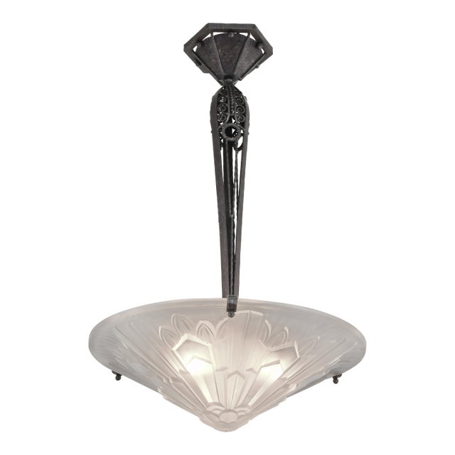 French Art Deco Chandelier by Verreries Des Hanots - 1930 France For Sale