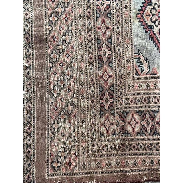 Vintage Pakistani Rug, 1980s For Sale - Image 14 of 16