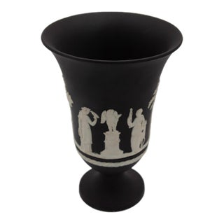 1970s Wedgwood Black Basalt Neoclassical Vase - Sacrifice to Cupid - 7" H For Sale