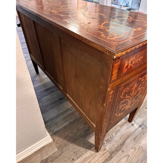 18th-Century Italian Wooden Inlay Dresser For Sale - Image 9 of 17