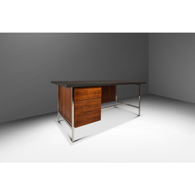 Mid-Century Modern Executive Desk in Walnut & Chrome W/ Leather Top by Florence Knoll for Knoll Associates, Usa, C. 1960s For Sale - Image 10 of 18