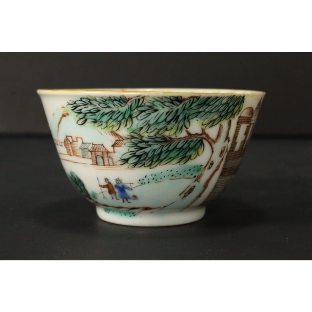Late 18th Century Fine Pair of Qianlong (1735-1796) Chinese Tea Cups Bowls W. Landscape Scenery For Sale - Image 5 of 18