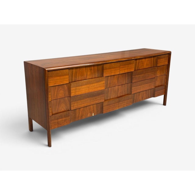 Edmond J. Spence, Sculptural Dresser, Walnut, Sweden, 1950s For Sale In New York - Image 6 of 13