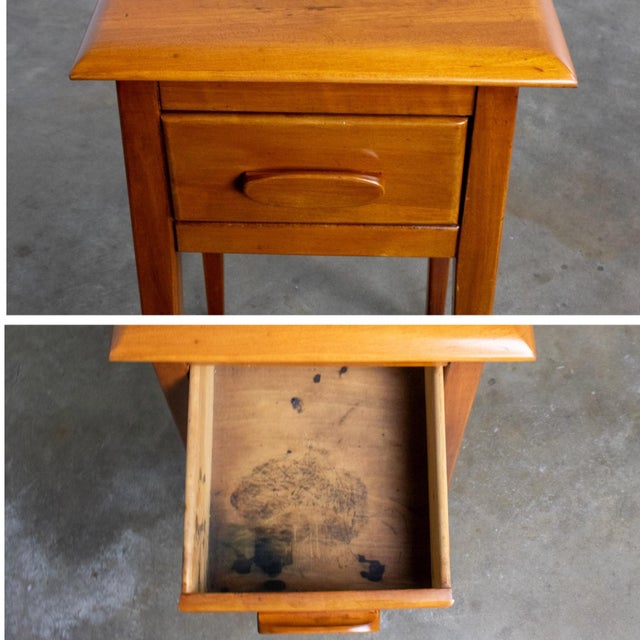 1930s to 1950s Transitional Solid Maple Nightstand or End Table With Hand Carved Pulls For Sale - Image 15 of 18