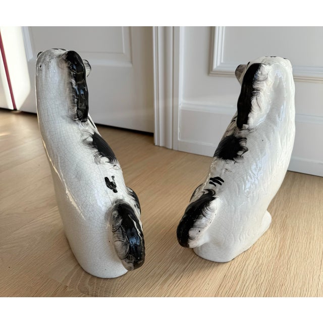 Victorian Antique Late 19th Century Large English Staffordshire Black & White Spaniels - A Pair For Sale - Image 3 of 10