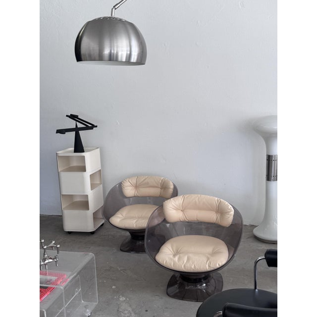 1960s Vintage Lounge Chair in Acrylic and Leather by Raphaël Raffel, 1960s For Sale - Image 5 of 18