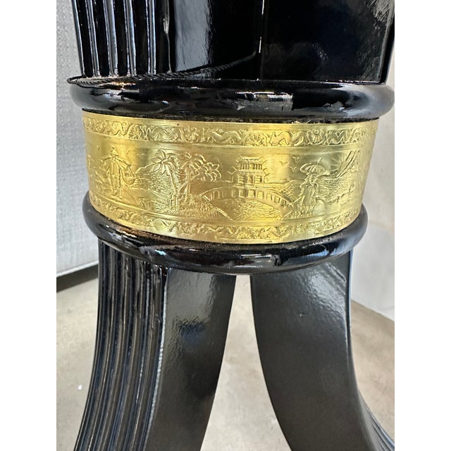 2020s Flagler Round Accent Table in Ebony Lacquer & Brass For Sale - Image 5 of 7
