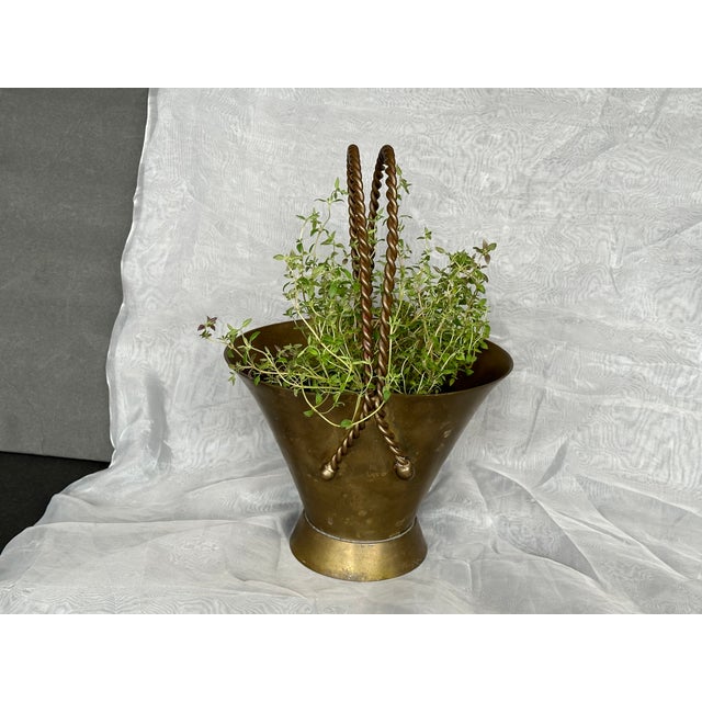 Hollywood Regency Vintage Brass Basket Cache Pot Planter With Handle For Sale - Image 3 of 12