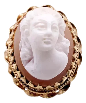 14 Karat Yellow Gold Cameo Ring 8.22 Grams Total