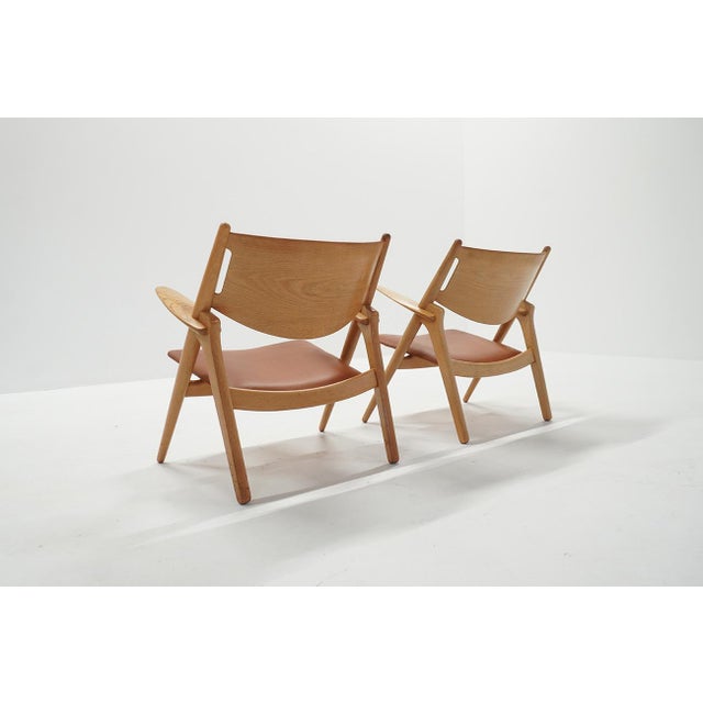 Wood Vintage CH28 Sawbuck Lounge Chairs by Hans J. Wegner for Carl Hansen, 1960s, Set of 2 For Sale - Image 7 of 11
