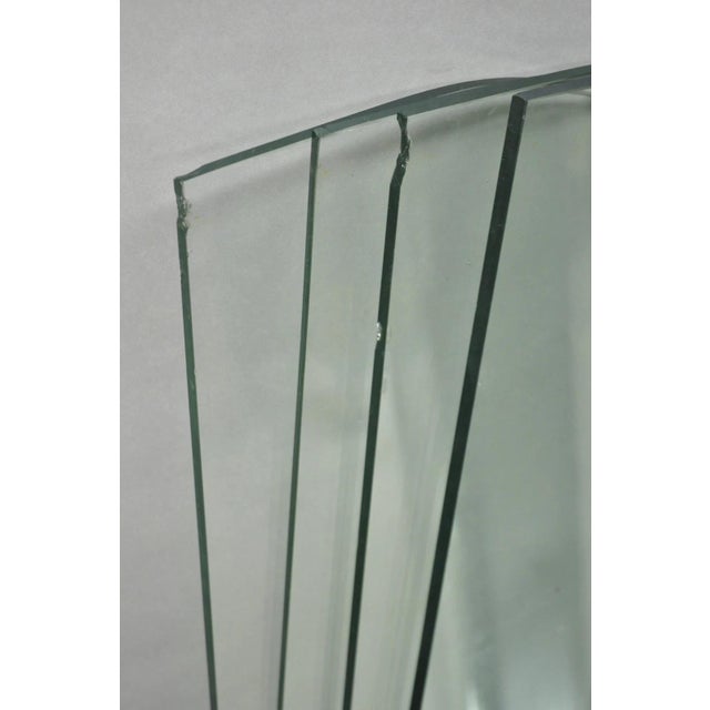 Antique American Empire Tiger Oak Curved Glass China Cabinet W/ Carved Griffins For Sale - Image 12 of 18