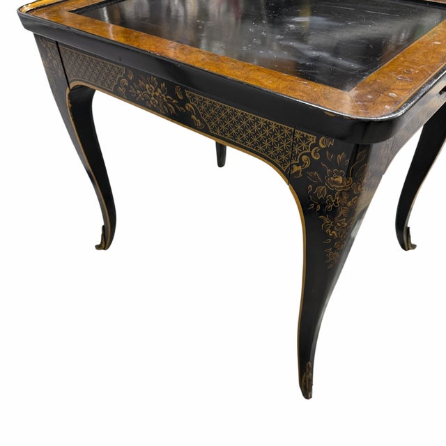 Vintage 1982 Drexel Heritage Et Cetera Chinoiserie End Table, a distinctive piece known for its blend of Asian-inspired...