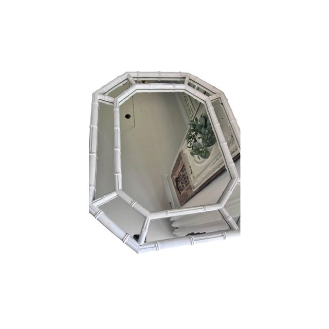 1970s Mid Century White Faux Bamboo Octagonal Mirror Palm Beach Style For Sale - Image 5 of 6