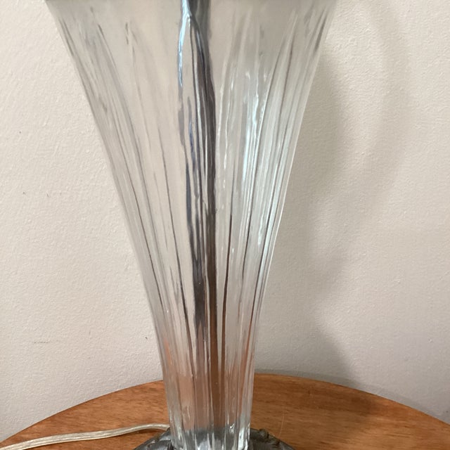 Late 20th Century Vintage Crystal Clear Glass Neoclassical Style Hunter Table Lamp For Sale - Image 5 of 12