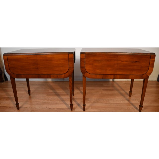 Wood 1950s Pair of Vintage Hekman Cherry Inlaid Drop-Leaf Pembroke Side Tables / End Tables For Sale - Image 7 of 18