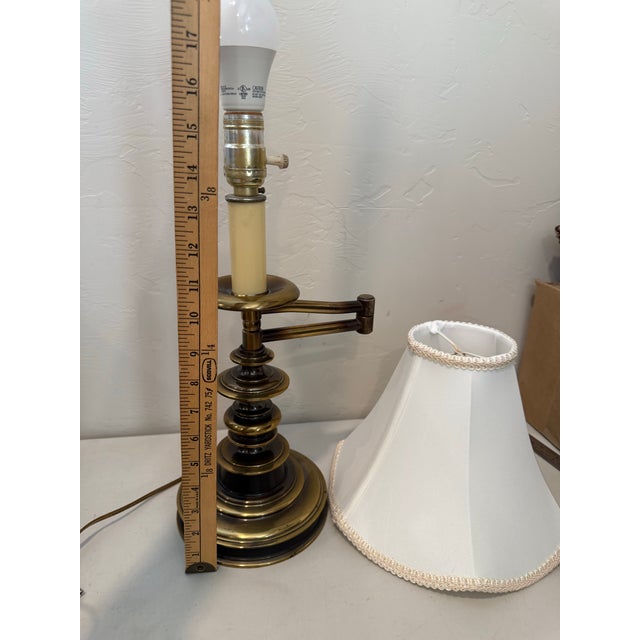 Vintage Solid Brass Metal Hollywood Regency Style Table Lamp Heavy Armed Extends For Sale - Image 9 of 12
