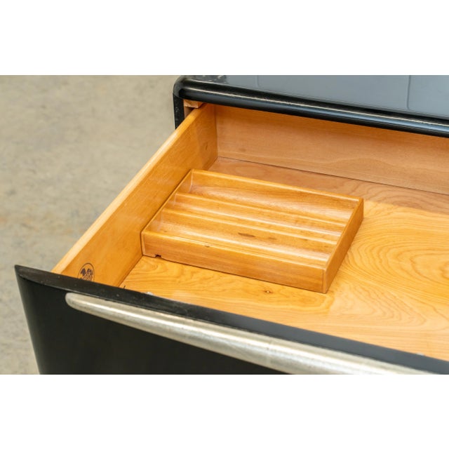 Heywood Wakefield Dresser in Black With Silver Leaf For Sale - Image 16 of 18