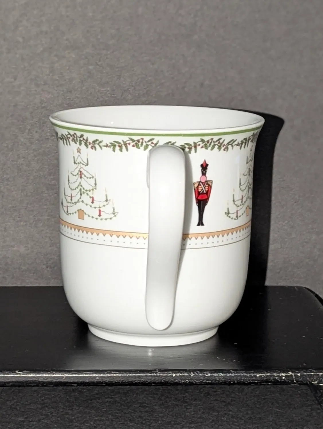 Sucrier Bernardaud en porcelaine de Limoges France Madison Carmin n°65 à liseré doré et bordeaux - Label Emmaüs