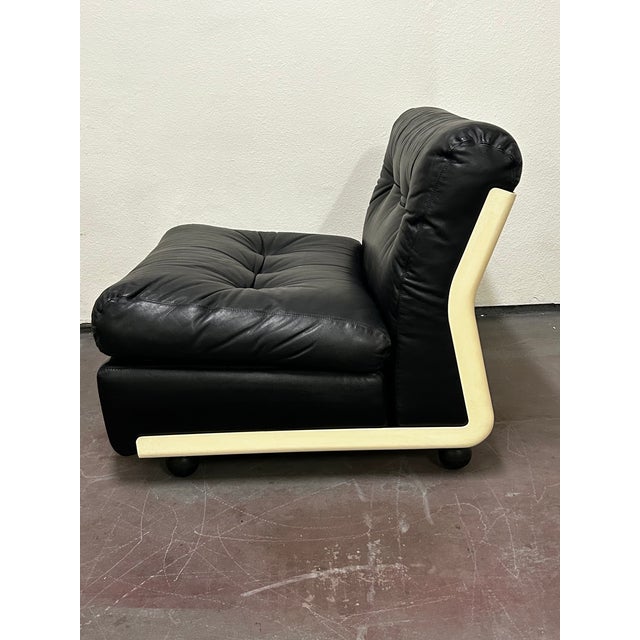 Circa 1970 Original Black Leather Amanta Lounge Chairs by Mario Bellini for C&b Italia For Sale - Image 9 of 18