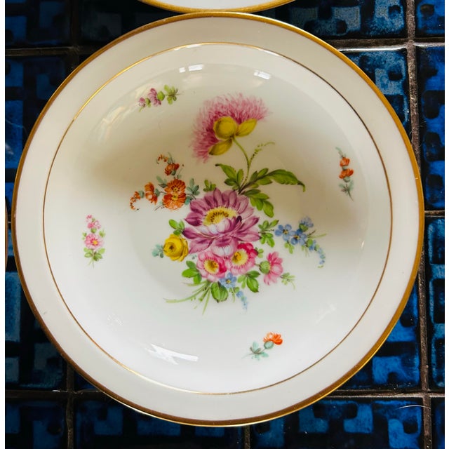 Dresden Porcelain Antique Hand Painted Floral Motif Dresden Porcelain Dessert / Fruit Dishes ~ Set of 6 For Sale - Image 4 of 10