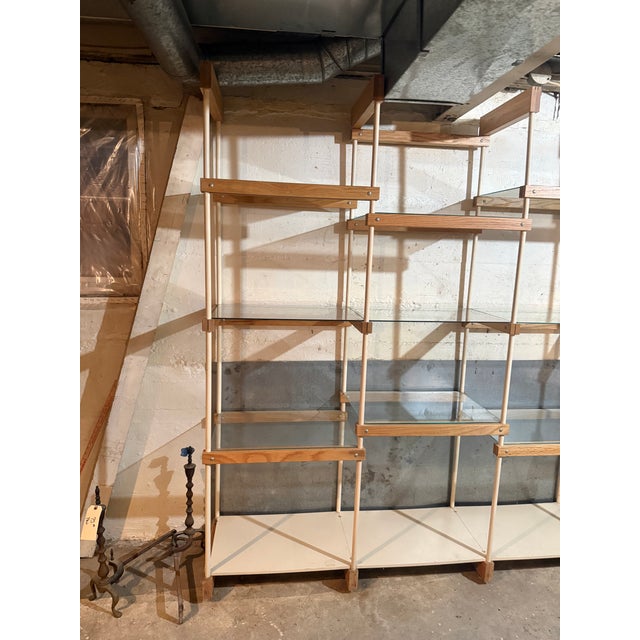 Monumental Vintage Mid-Century Modern 7-Bay Architectural Shelving System – Oak, Steel & Tempered Glass – 13.5 Feet For Sale - Image 9 of 10