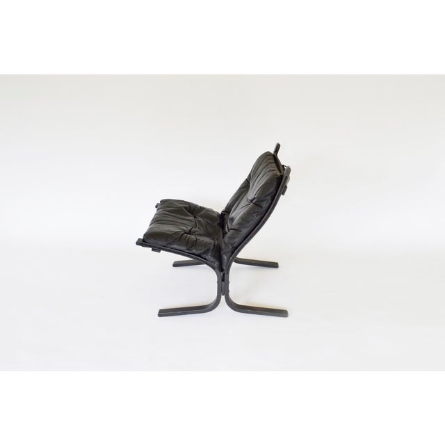 Mid-Century Modern Vintage Siesta Low Back Lounge Chair Attributed to Ingmar Relling in Black Leather For Sale - Image 3 of 8