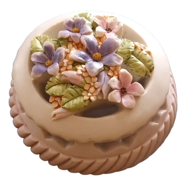 1960s Exquisite Handcast Carrara Marble Floral Lidded Trinket Box Made in Italy For Sale