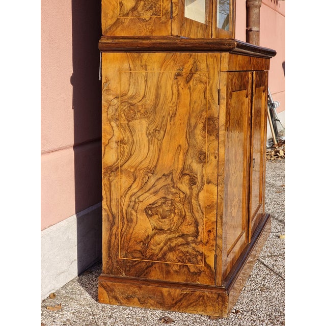 Mobile Living Room Bookcase Inlaid with Briarwood For Sale - Image 4 of 11