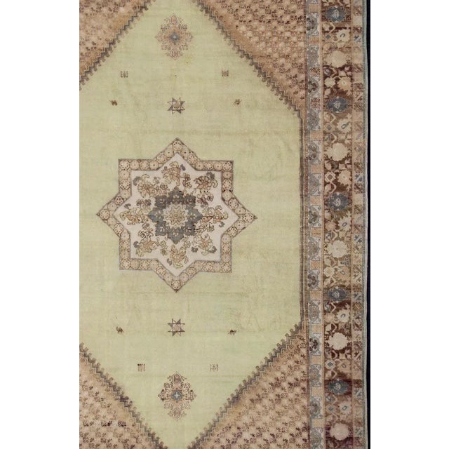 Green color Large Vintage Moroccan Rug with Star Medallion. Large vintage Moroccan rug. Keivan Woven Arts / rug 13-0513,...