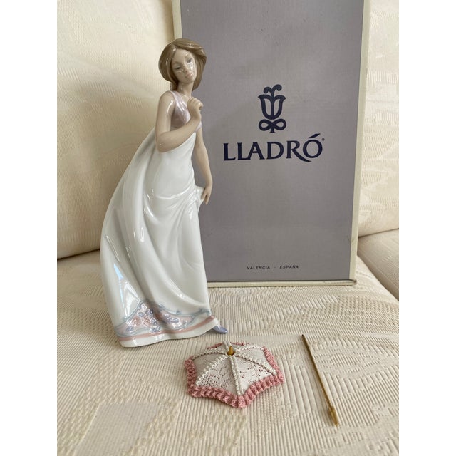 1990s Lladro Figurine Afternoon Prominade, 10 1/2" Collector Society 1995 #7636 For Sale - Image 5 of 7