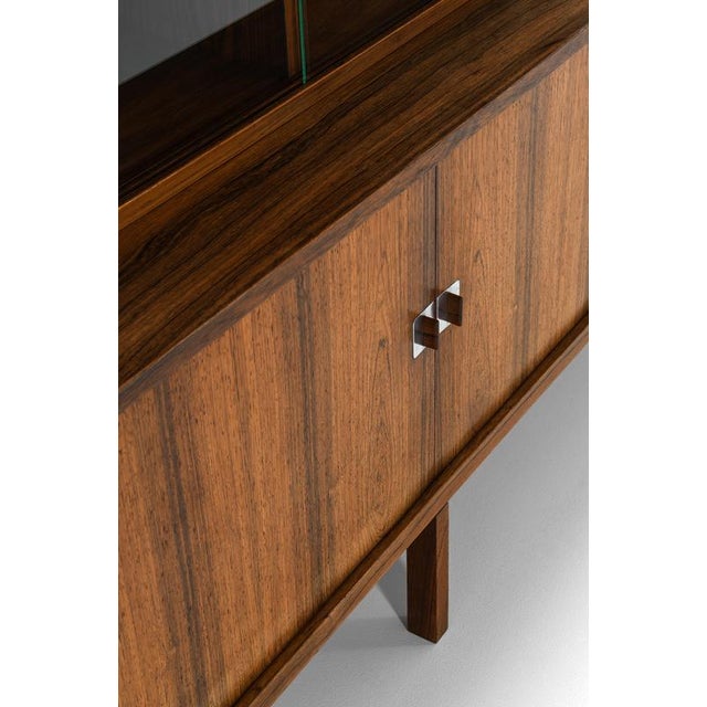 Sideboard with Display Cabinet in Rosewood and Glass from Hans Wegner, 1965 For Sale - Image 3 of 12