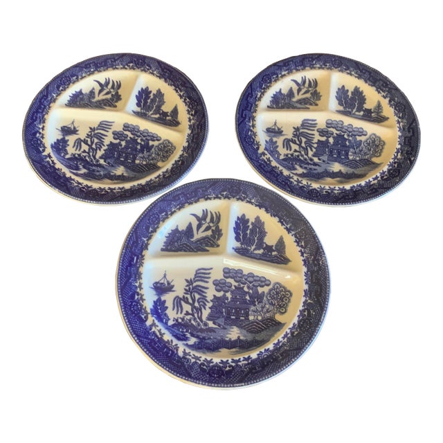 Mid 20th Century Blue Willow 3 Sectioned Grill Plates Made in Occupied Japan Set of 3 For Sale