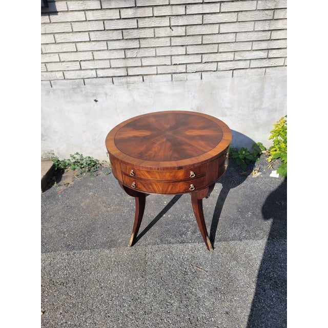 Beautiful Flame Mahogany Center Table Made Attributed to Weiman Furniture American Made For Sale In Philadelphia - Image 6 of 12