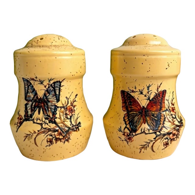 Vintage Mid-Century Modern Butterfly Ceramic Salt and Pepper Shakers Set Floral Yellow Cottage For Sale