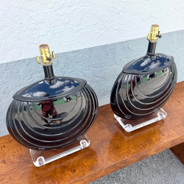 1980s 1980s Postmaster Deco Black Gloss Ceramic and Lucite Table Lamps - A Pair For Sale - Image 5 of 6
