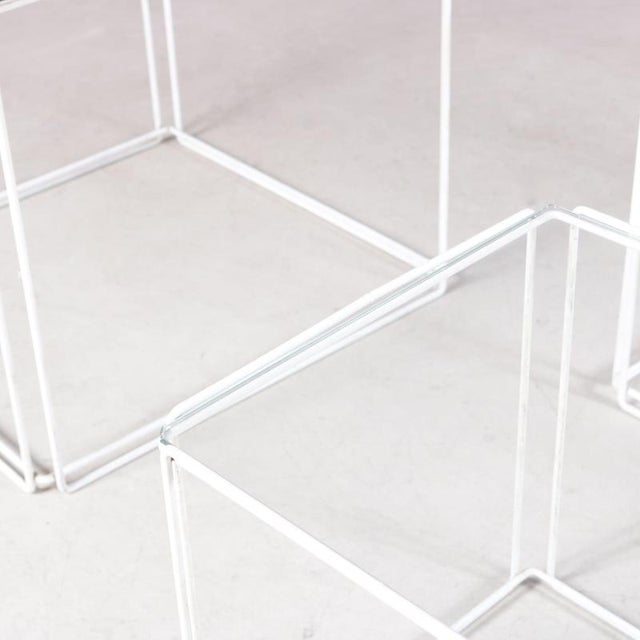 Max Sauze Isocele Nesting Tables in White Metal with Glass Tops by Max Sauze, France, 1970s, Set of 3 For Sale - Image 4 of 10