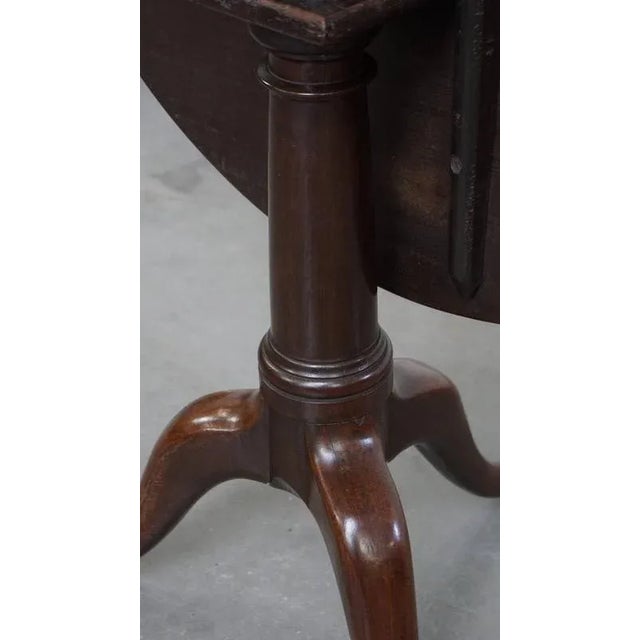 Brown Antique 18th Century English Swivel Barrel Leg Bird Cage Tilt Top Table For Sale - Image 8 of 15