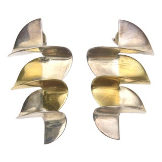 1970s Vintage 2 Tone Brass and Silver Pierced Zig Zag Sculptural Dangle Earrings Pair Of For Sale
