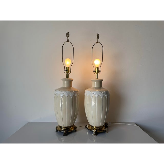 1980s Vintage Beige Ceramic Table Lamps on Brass Finish Bases – A Pair For Sale - Image 4 of 12