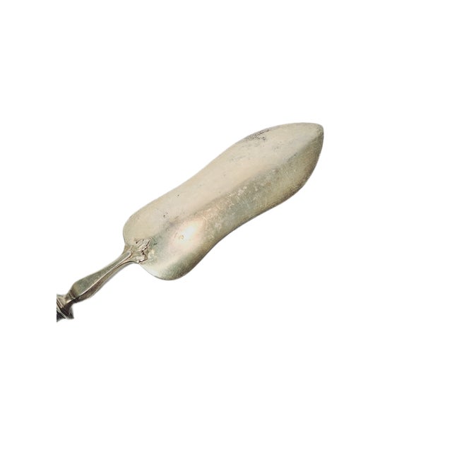Eclectic Silver Plated Cake Shoulder, 1900s For Sale - Image 5 of 7