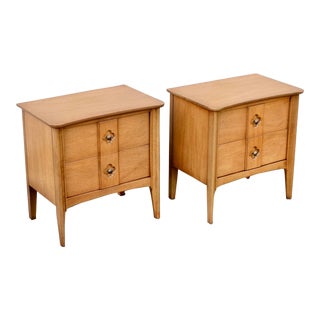 Mid Century Modern Walnut Nightstands - a Pair For Sale