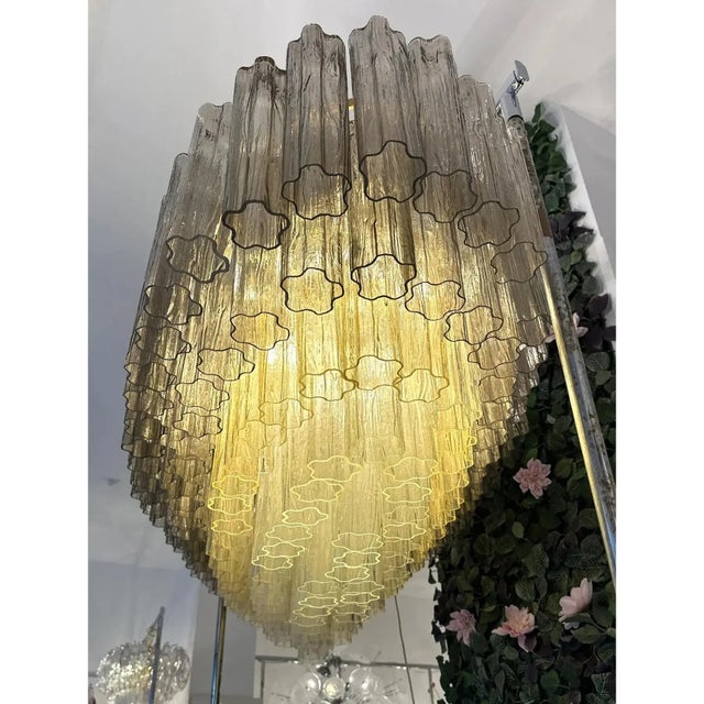 Metal Large Murano Glass Chandelier in Gold by Simoeng for Simoeng For Sale - Image 7 of 13