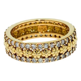 Diamond Flower Nature Floral Flora Prong Set Eternity Wedding Band 18 Karat, Size 5.5 For Sale