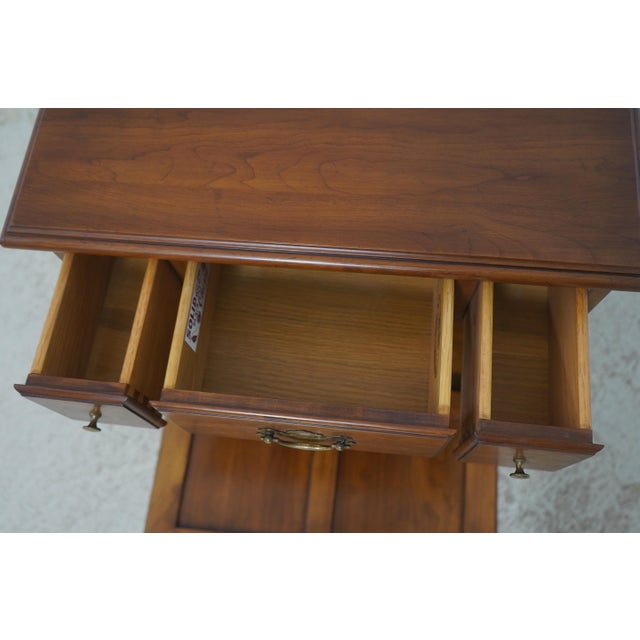 1960s Pair of Henkel Harris Cherry 4 Drawer Chests Nightstands For Sale - Image 5 of 18