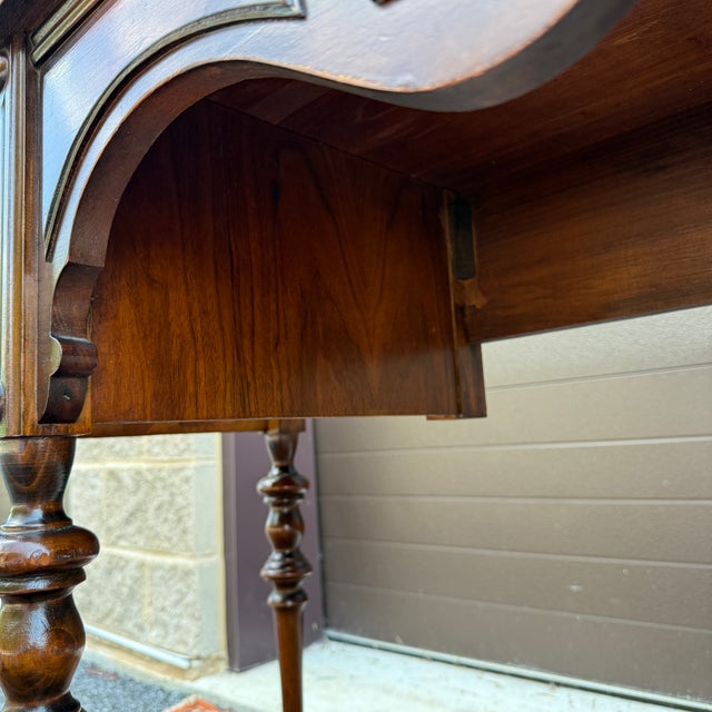 Early 20th Century Hepplewhite Mahogany 2 Drawer Writing Desk or Vanity For Sale - Image 13 of 18